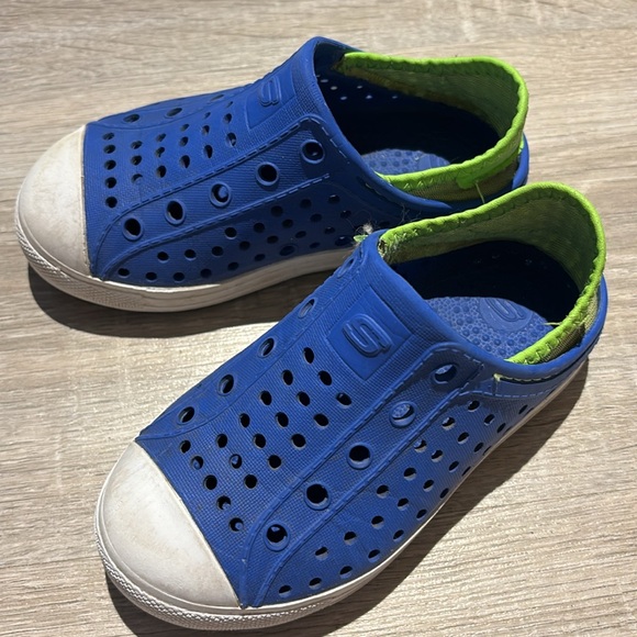 Skechers Foamies. Toddler size 9. Blue & Lime - Picture 3 of 5